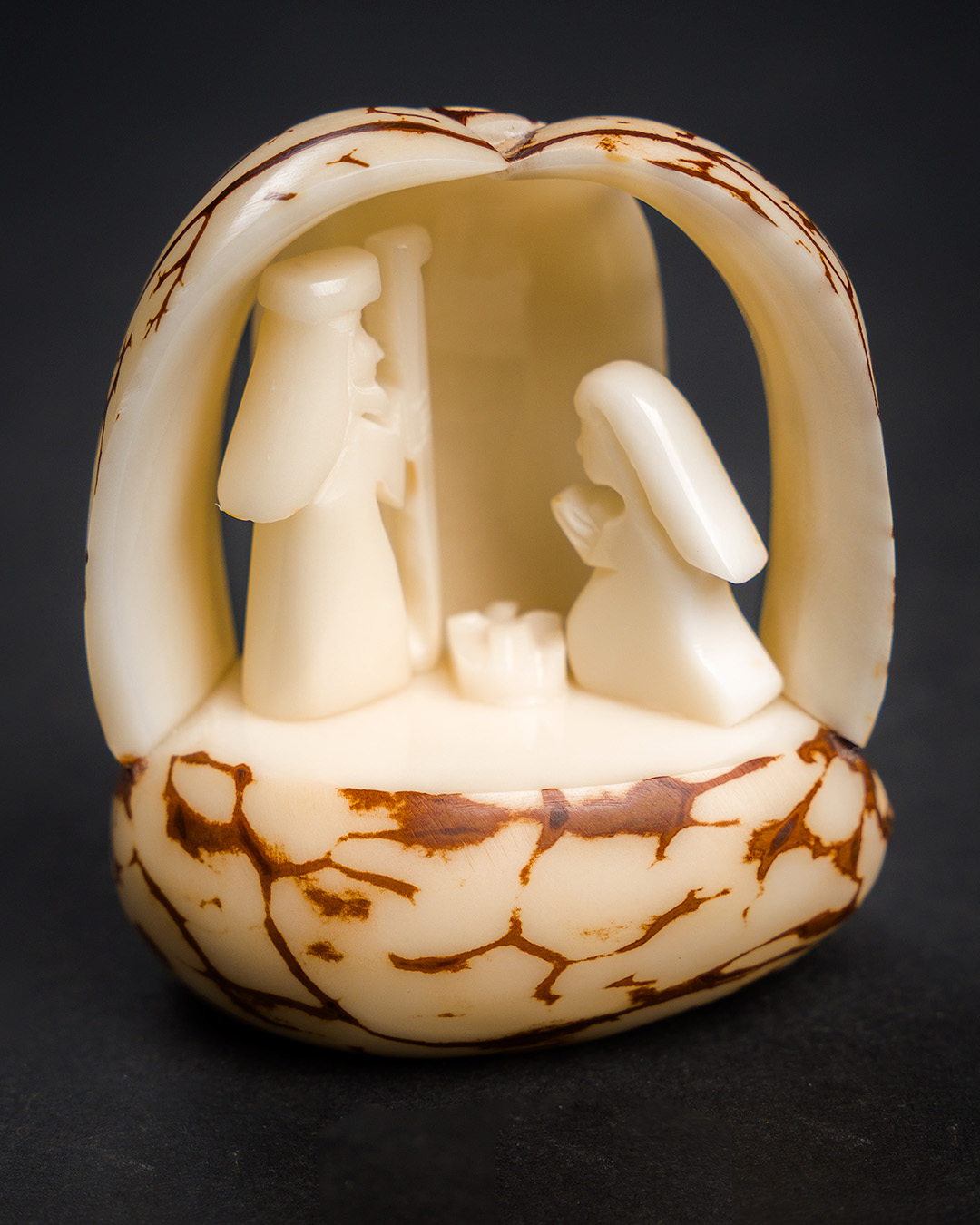 Nacimiento en base beteada de Tagua
